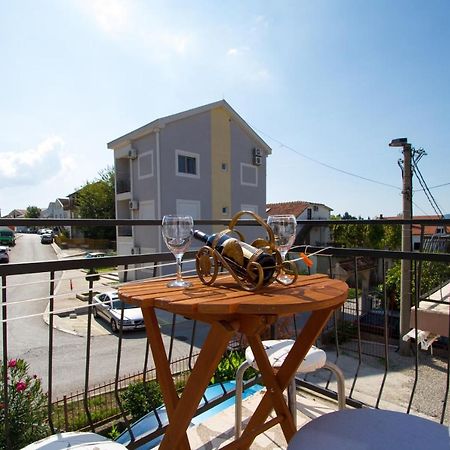 Belane Apartments Tivat Exterior photo