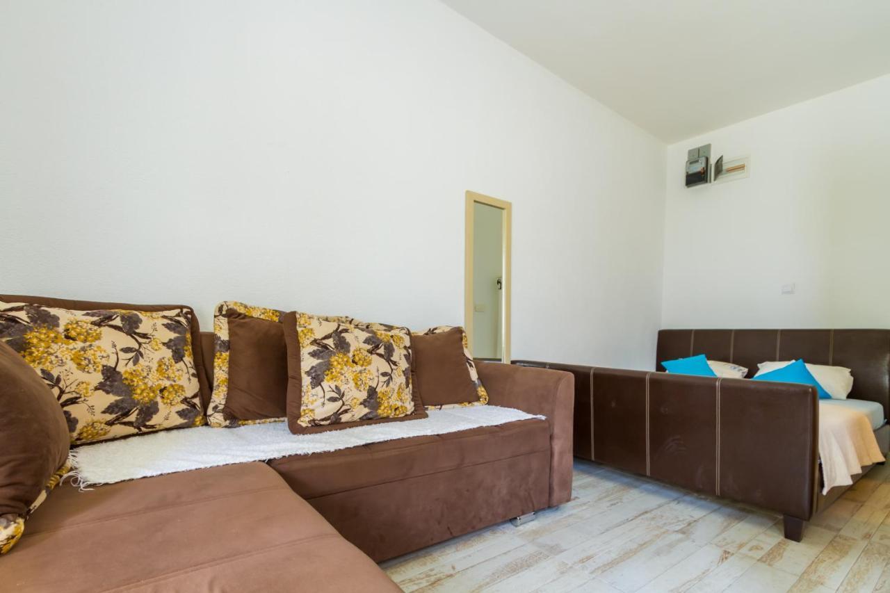 Belane Apartments Tivat Exterior photo