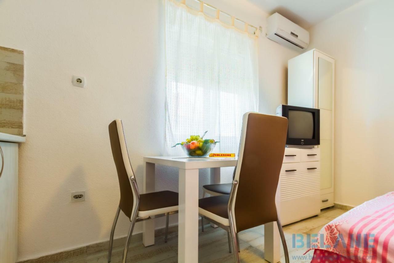 Belane Apartments Tivat Exterior photo